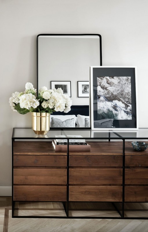 Элегантный и практичный: современный интерьер квартиры для семьи в Милане