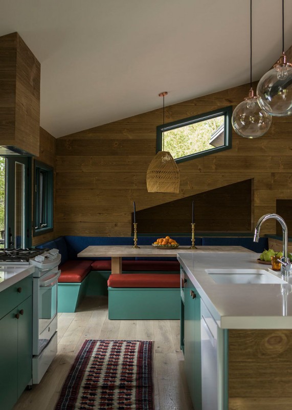 Необычный, но уютный деревянный коттедж в штате Вайоминг Необычный, но уютный деревянный коттедж в штате Вайоминг