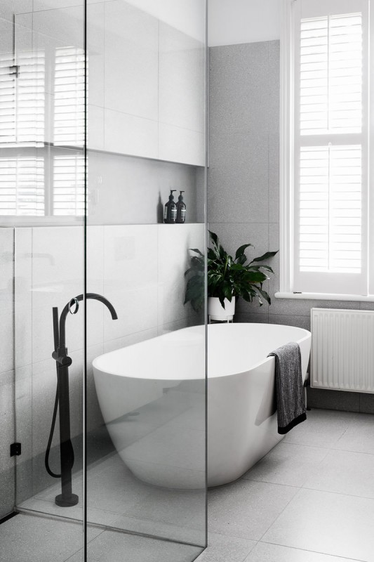 Стильный современный интерьер в красивой викторианской оболочке в Австралии