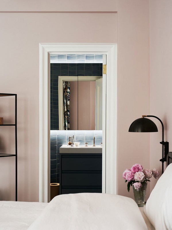 Красочная современная квартира на Манхэттене