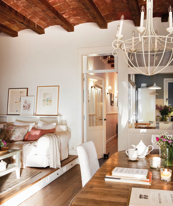 Квартира в Барселоне с чудесным задним двориком