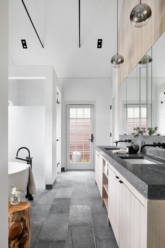 Великолепная резиденция с бассейном на острове Нантакет, США