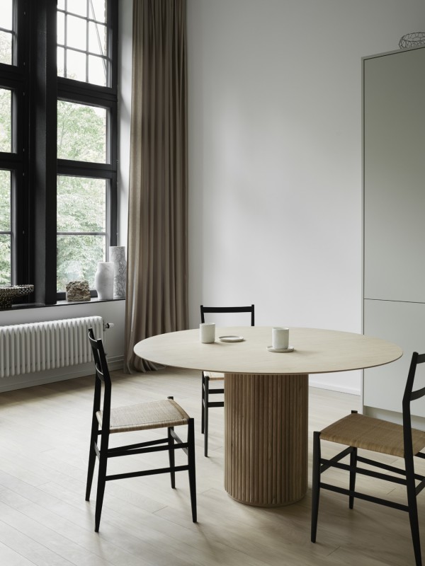 Модный и элегантный интерьер директора PR-агентства в Стокгольме