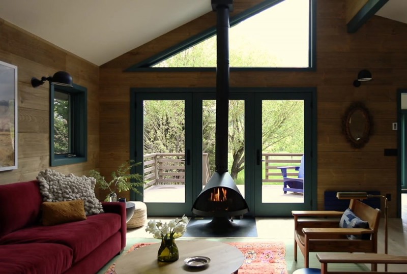 Необычный, но уютный деревянный коттедж в штате Вайоминг Необычный, но уютный деревянный коттедж в штате Вайоминг