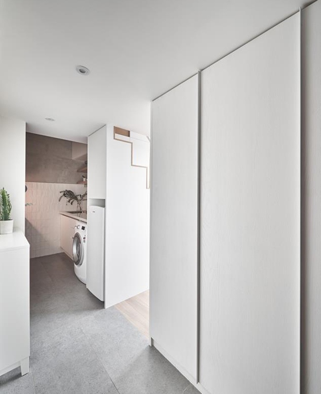 Крошечная квартира с мезонином Крошечная квартира с мезонином