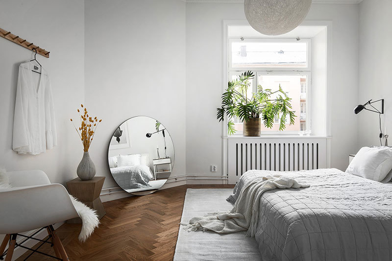 Элегантный скандинавский интерьер в светло-серых тонах в Стокгольме.