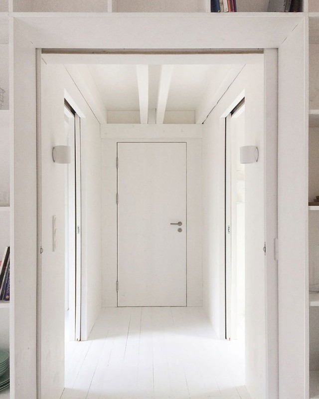 Этот небольшой домик у озера затерялся в лесах Финляндии