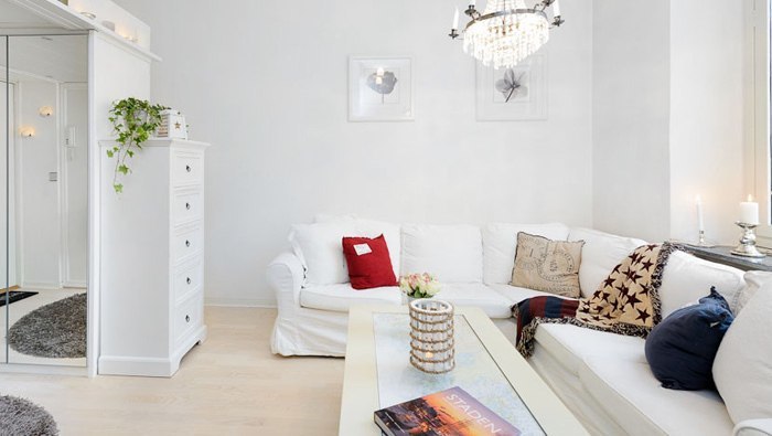 Светлая квартира с высокими потолками Светлая квартира с высокими потолками