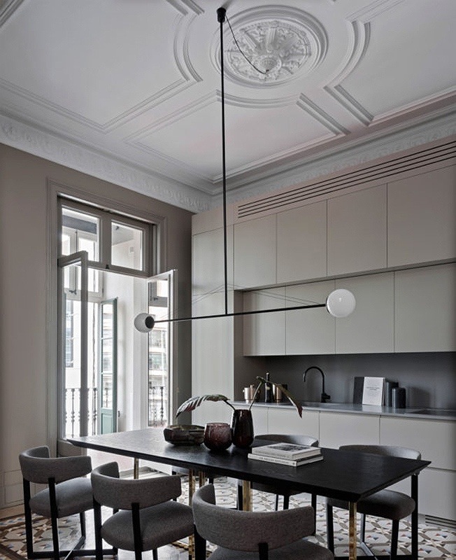 Интерьер в доме Антонио Гауди