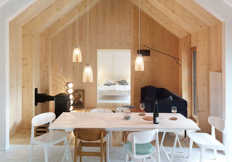 Этот небольшой домик у озера затерялся в лесах Финляндии