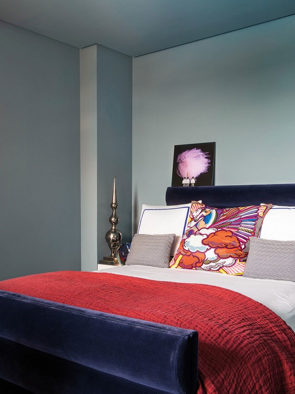 Смелый интерьер небольшой квартиры декоратора в Мадриде Смелый интерьер небольшой квартиры декоратора в Мадриде