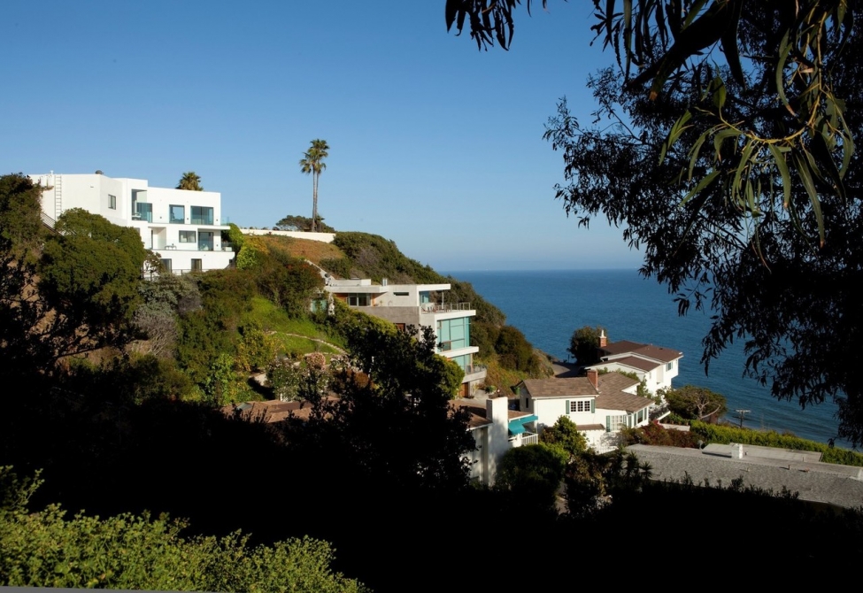 Резиденция на берегу океана для небольшой семьи в Лос-Анджелесе