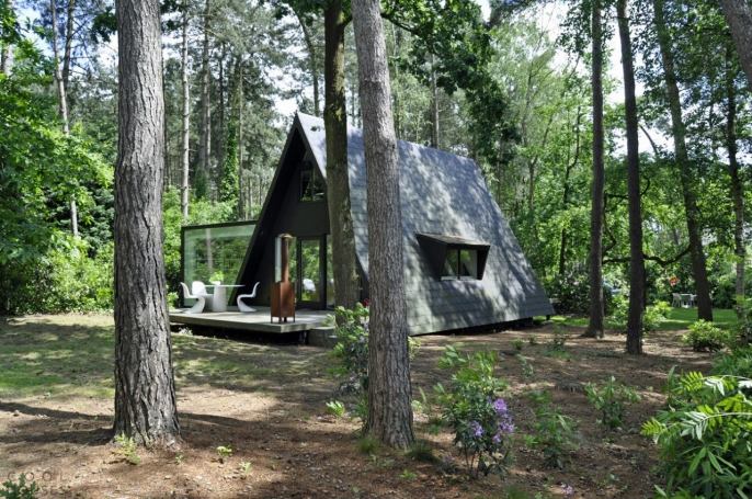 Треугольный A-frame House в Голландии