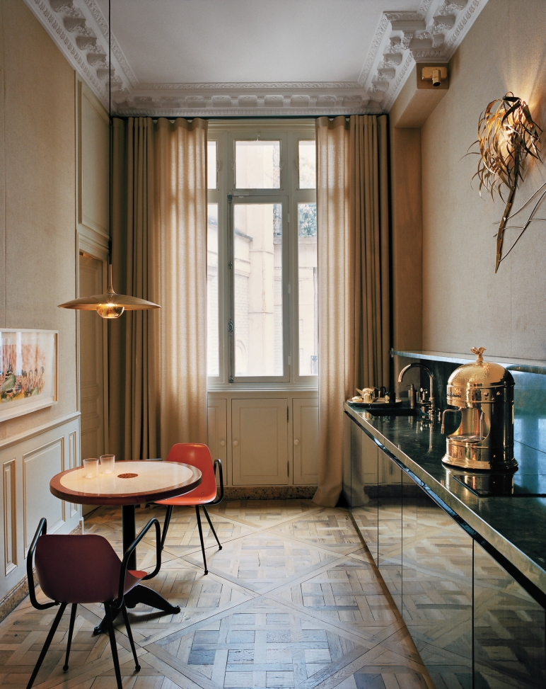 Парижские апартаменты, декорированные  Studio KO