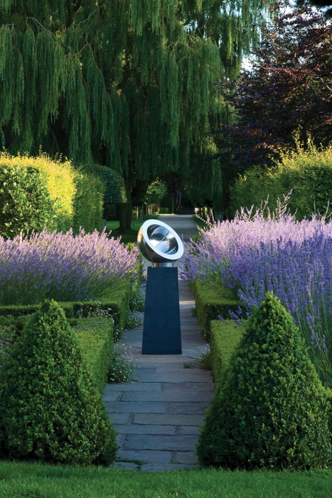 Современные садовые скульптуры от David Harber