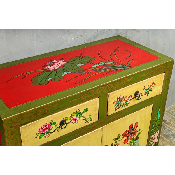 Традиционные китайские шкафы и комоды