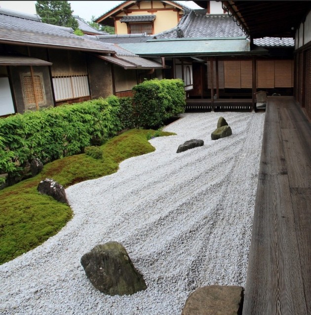 Zen garden. Японский сад камней или "сухой пейзаж"