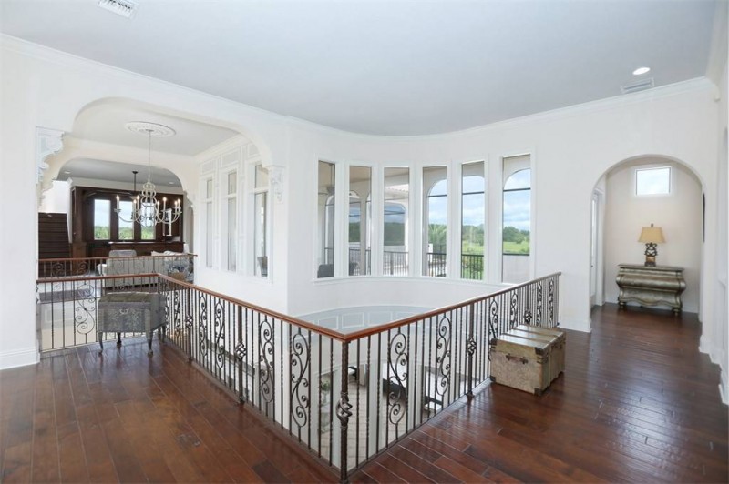 Роскошный особняк в Сорренто, штат Флорида Роскошный особняк в Сорренто, штат Флорида