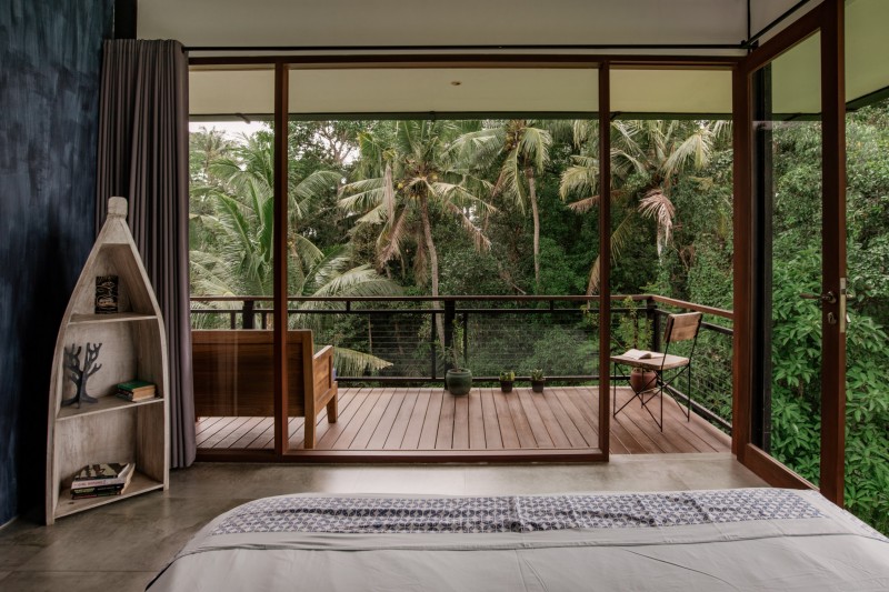 Вилла в стиле "лофт" с роскошным фоном тропических джунглей на Бали Вилла в стиле "лофт" с роскошным фоном тропических джунглей на Бали