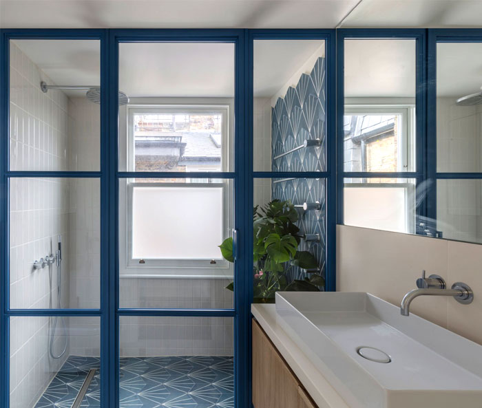 Изысканные медные детали в декоре таунхауса на западе Лондона