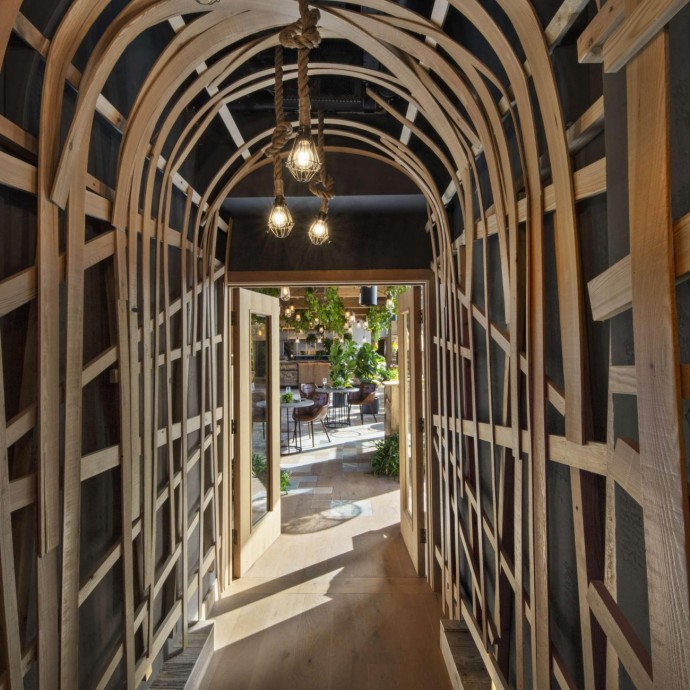 Отель Treehouse 4* в Лондоне