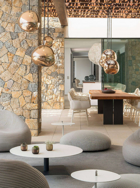 Вилла на берегу моря, расположенная на испанских Балеарских островах