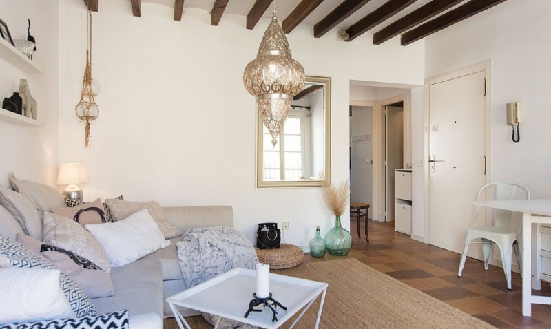 Двухкомнатная квартира с множеством очаровательных старинных деталей в городе Пальма-де-Мальорка