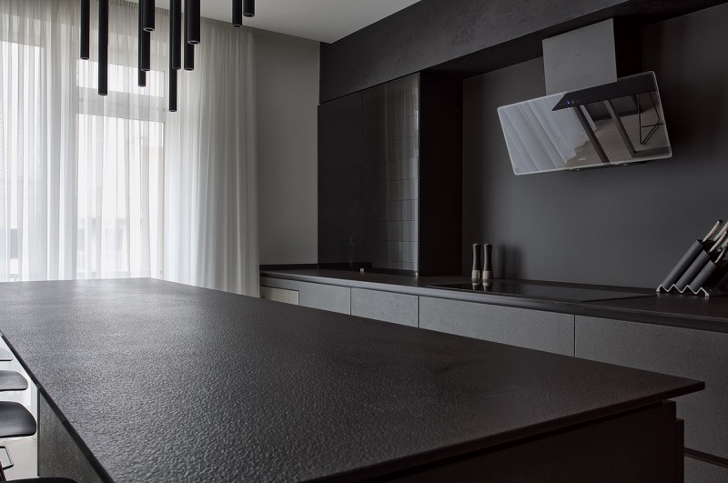Декоративный черный цемент в интерьере кухни