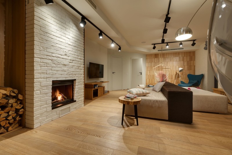 Мягкие цвета с яркими акцентами в интерьере пентхауса