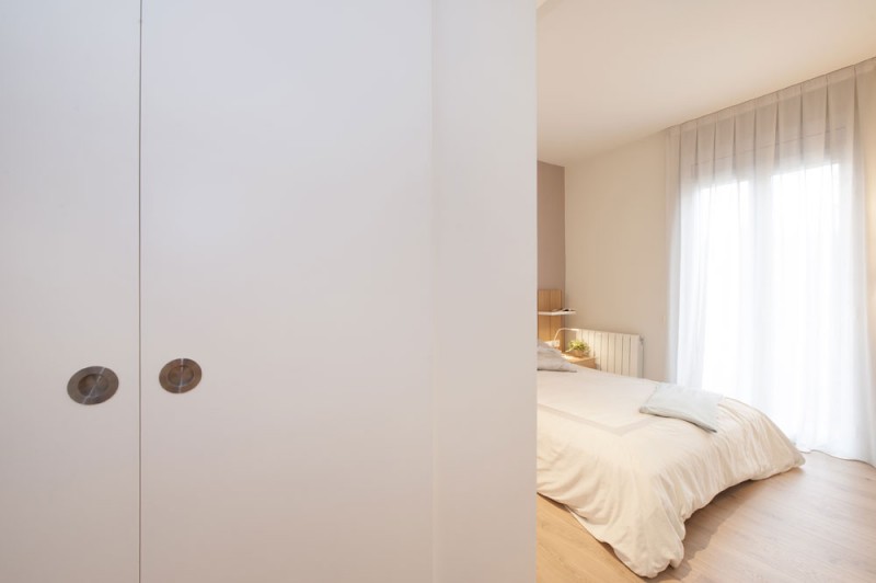 Интерьер просторной квартиры в Барселоне Интерьер просторной квартиры в Барселоне