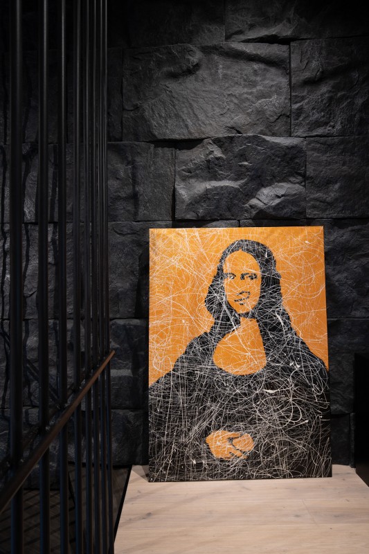 Двухуровневый пентхаус в стиле "брутализм" Двухуровневый пентхаус в стиле "брутализм"