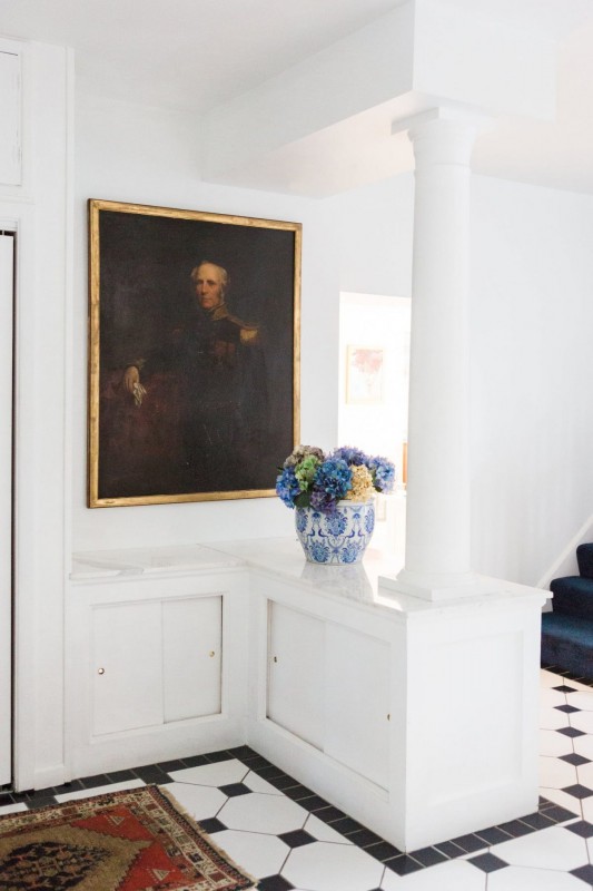 Французский загородный коттедж с потрясающим садом