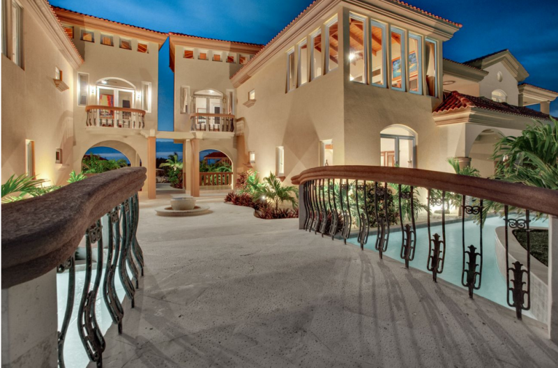 Небольшой отель Caribbean Soul Villa в городе Сан-Педро, Белиз