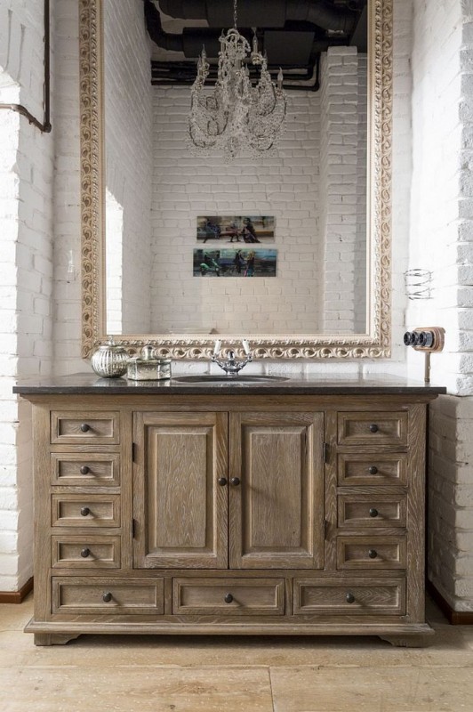 Современные, классические и индустриальные элементы в эффектном лофте