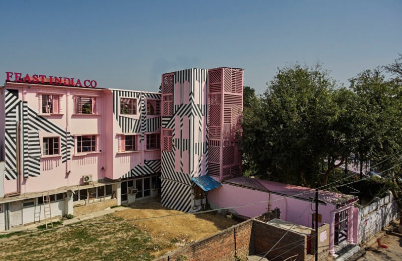 Интерьер индийского ресторана The Pink Zebra (Feast India Co.)