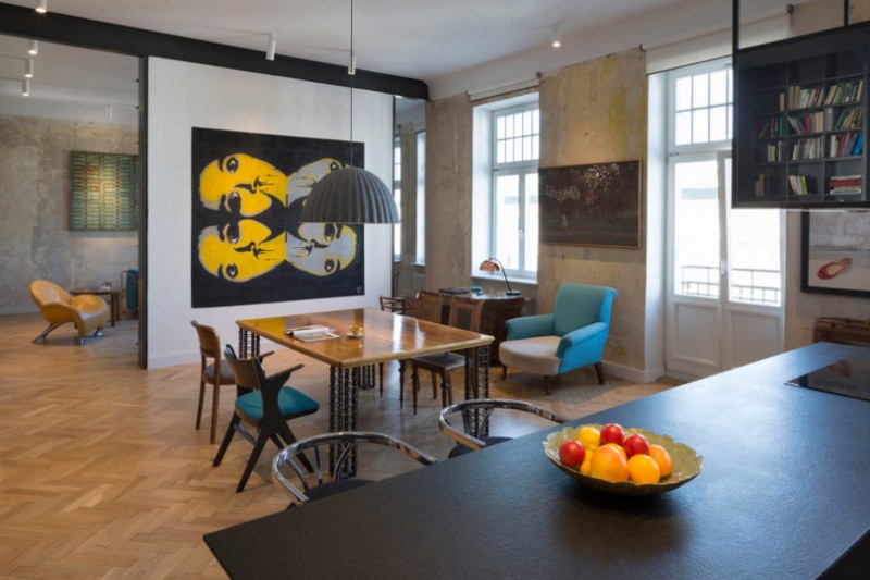 Квартира, расположенная в здании 19-го века в центре Варшавы, Польша Квартира, расположенная в здании 19-го века в центре Варшавы, Польша