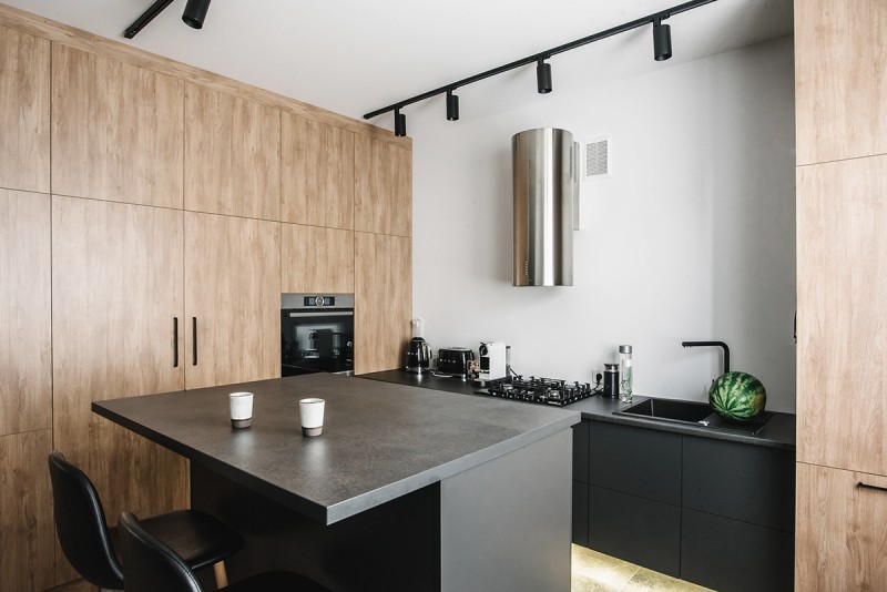 Интерьер двухэтажной квартиры для молодой семьи с ребенком