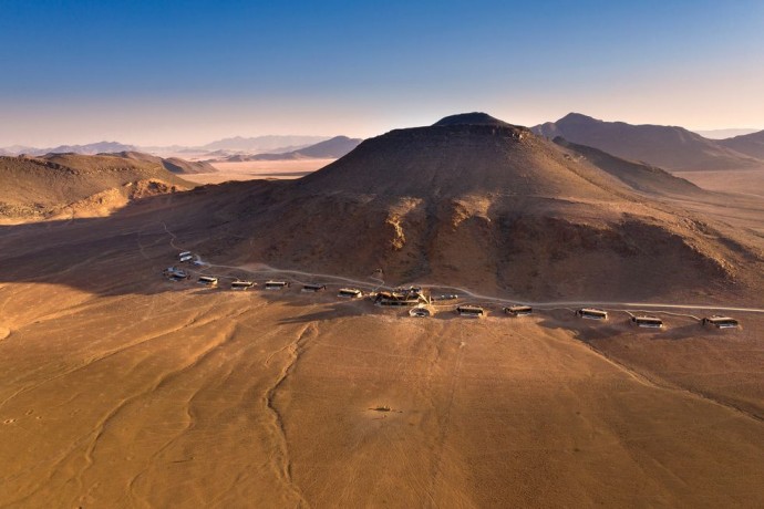 Отель &Beyond Sossusvlei Desert Lodge в пустыне Намиб в Намибии