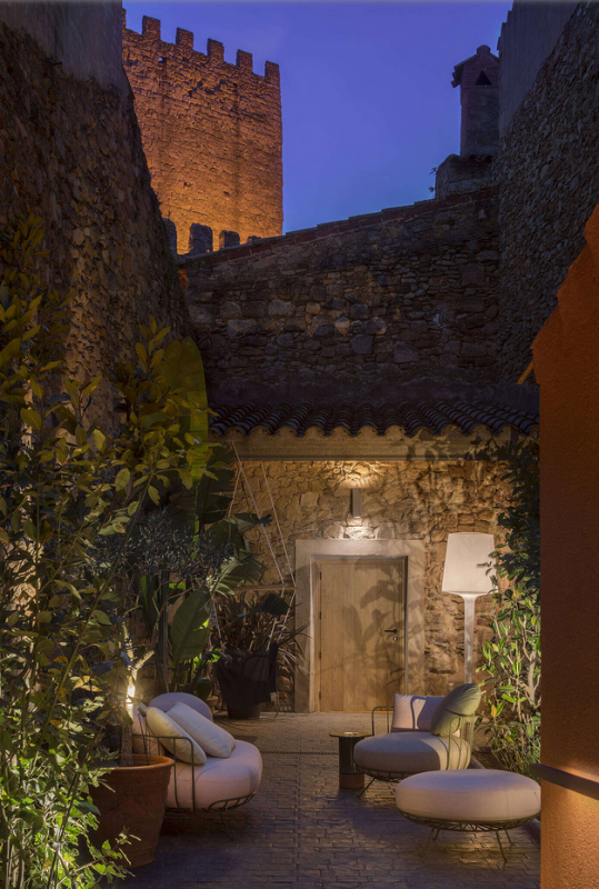 Перепроектированный средневековый дом на Коста-Брава