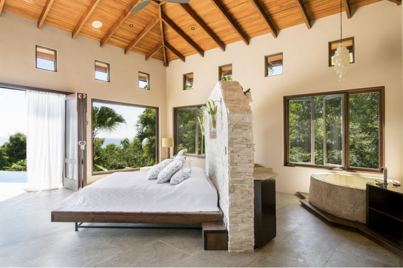 Тропическая вилла, построенная на скале среди джунглей в Коста-Рике Тропическая вилла, построенная на скале среди джунглей в Коста-Рике