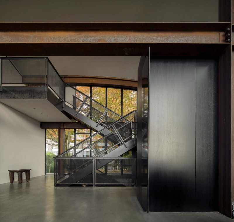 Резиденция с панорамными окнами в Сиэтле, Вашингтон Резиденция с панорамными окнами в Сиэтле, Вашингтон