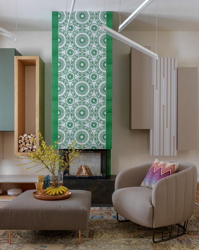 Красочный причудливый интерьер в таунхаусе Красочный причудливый интерьер в таунхаусе
