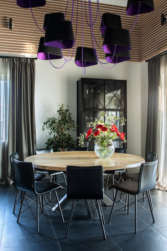 Необычные элементы декора и система освещения в загородном доме Необычные элементы декора и система освещения в загородном доме