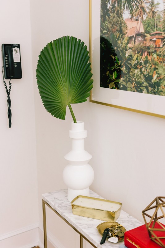 Интерьер просторной светлой квартиры в Челси, Нью-Йорк Интерьер просторной светлой квартиры в Челси, Нью-Йорк