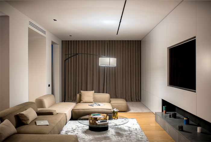 Минималистичный интерьер квартиры для семьи с маленькой дочкой