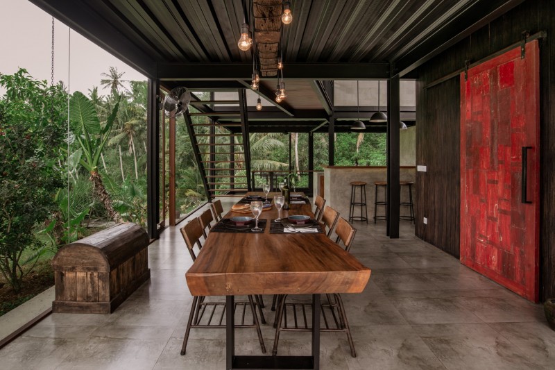 Вилла в стиле "лофт" с роскошным фоном тропических джунглей на Бали Вилла в стиле "лофт" с роскошным фоном тропических джунглей на Бали