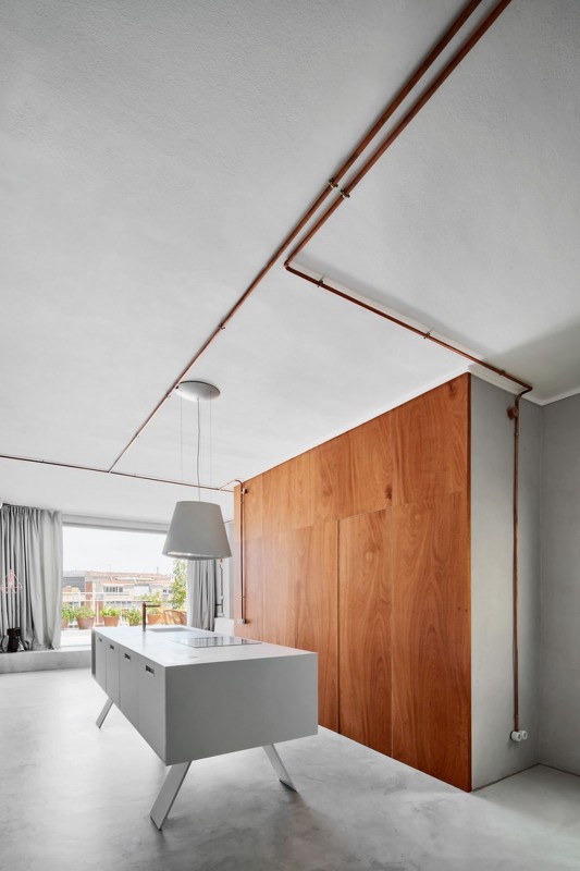 Компактные минималистичные апартаменты в Барселоне