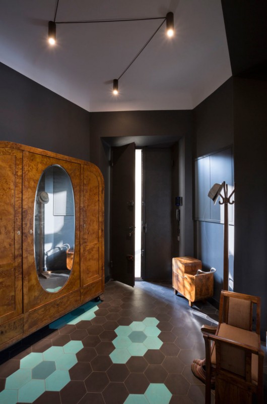 Квартира, расположенная в здании 19-го века в центре Варшавы, Польша Квартира, расположенная в здании 19-го века в центре Варшавы, Польша