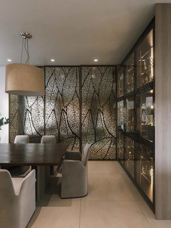 Современный загородный дом с бассейном и спа Современный загородный дом с бассейном и спа