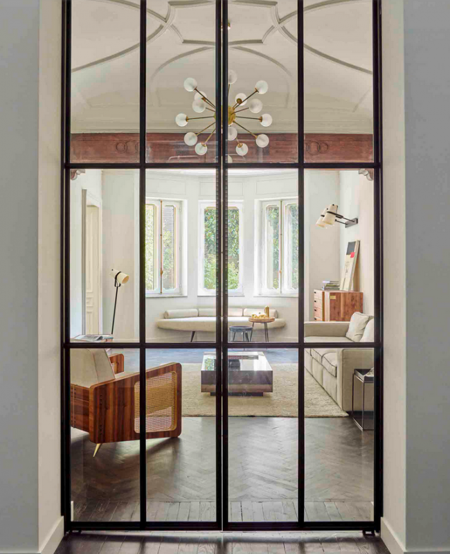 Элементы декора в стиле 50-х в апартаментах в Турине, Италия Элементы декора в стиле 50-х в апартаментах в Турине, Италия